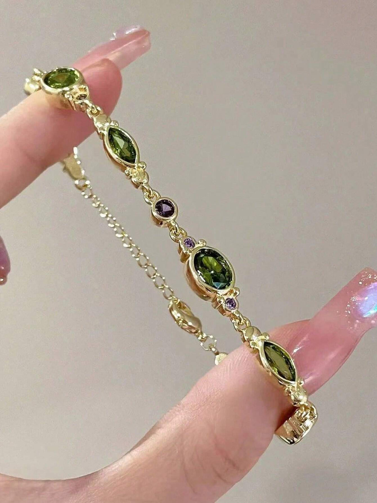 Vintage Olive Green Crystal Bracelet For Women Gold Tone Synthetic Peridot Marquise Oval Stone Chain Bohemian Fairycore Aesthetic Elegant Jewelry Gift