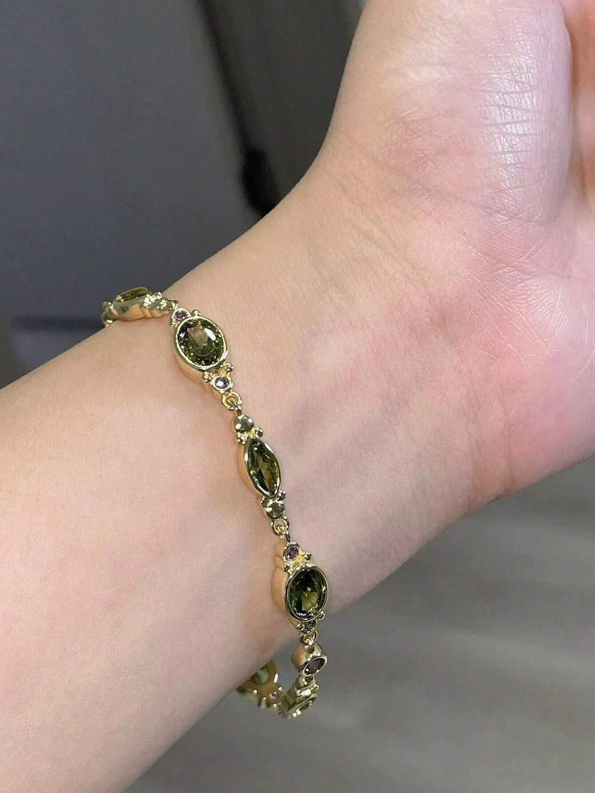 Vintage Olive Green Crystal Bracelet For Women Gold Tone Synthetic Peridot Marquise Oval Stone Chain Bohemian Fairycore Aesthetic Elegant Jewelry Gift