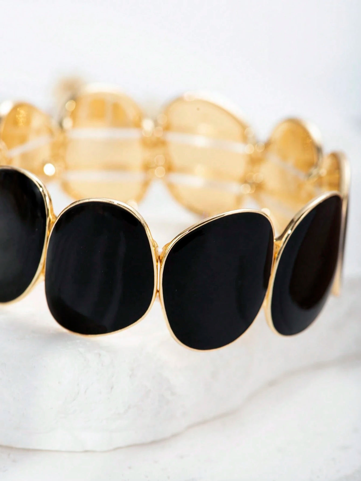 1pc Black Minimalist Cuff Bracelet, Unique Design Bracelet For Women's Gift