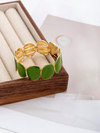 1pc Green Minimalist Elegant Charm Bracelet, Unique Design Luxury Quality Women's Wristband, Suitable For Daily Wear, Gift Accessory