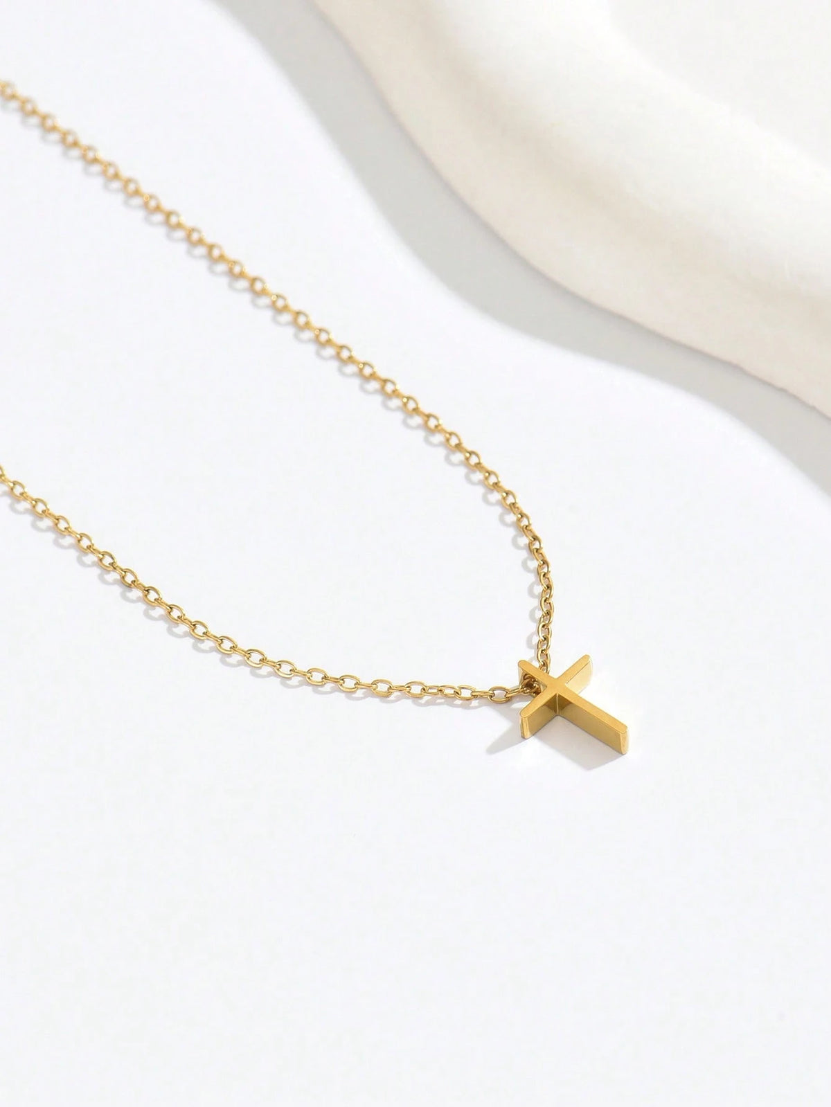 1pc Delicate Petite Golden Cross Necklace, Artistic Versatile Choker Necklace To Highlight Neck Elegance And Unique Taste