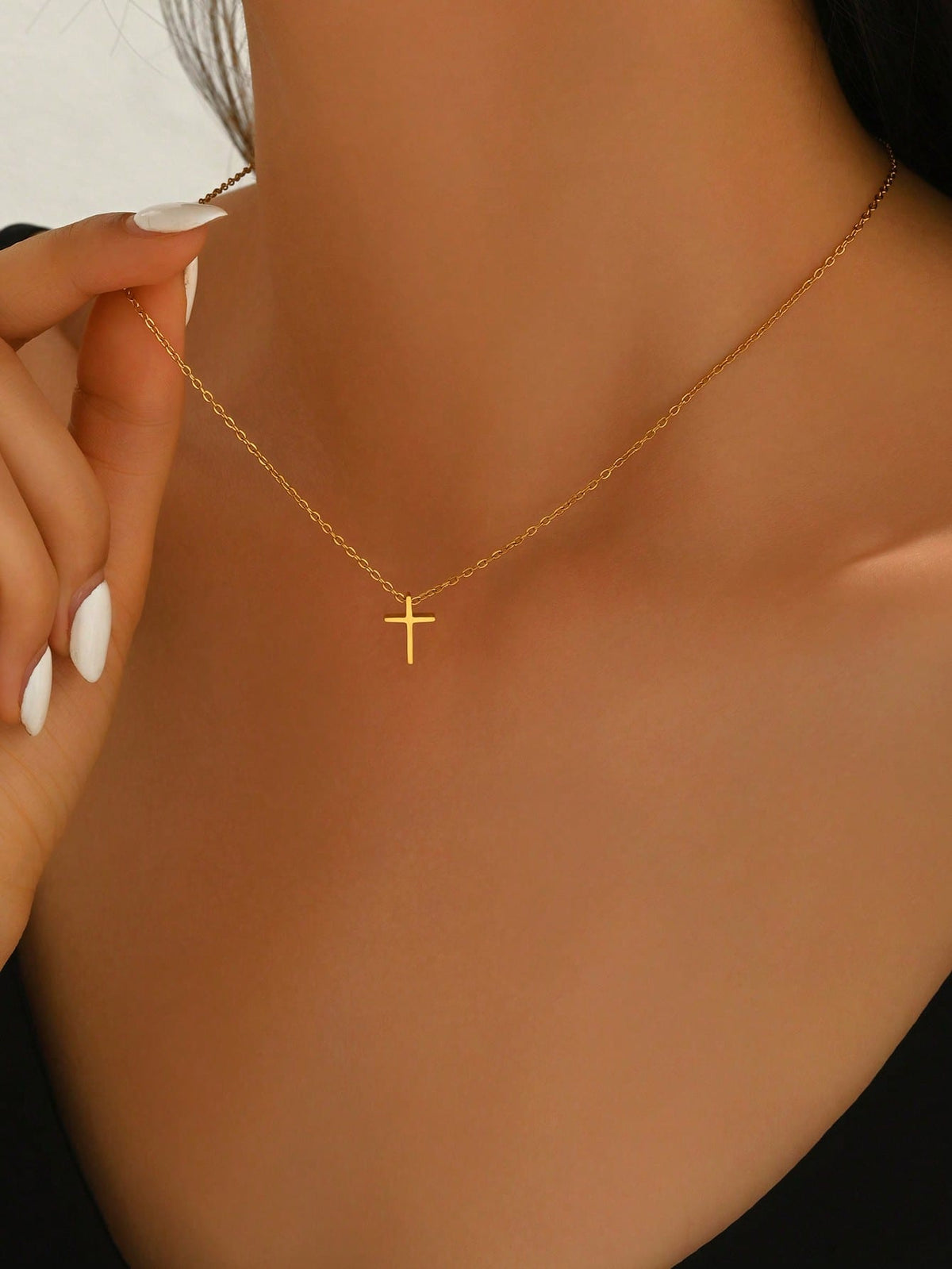 1pc Delicate Petite Golden Cross Necklace, Artistic Versatile Choker Necklace To Highlight Neck Elegance And Unique Taste