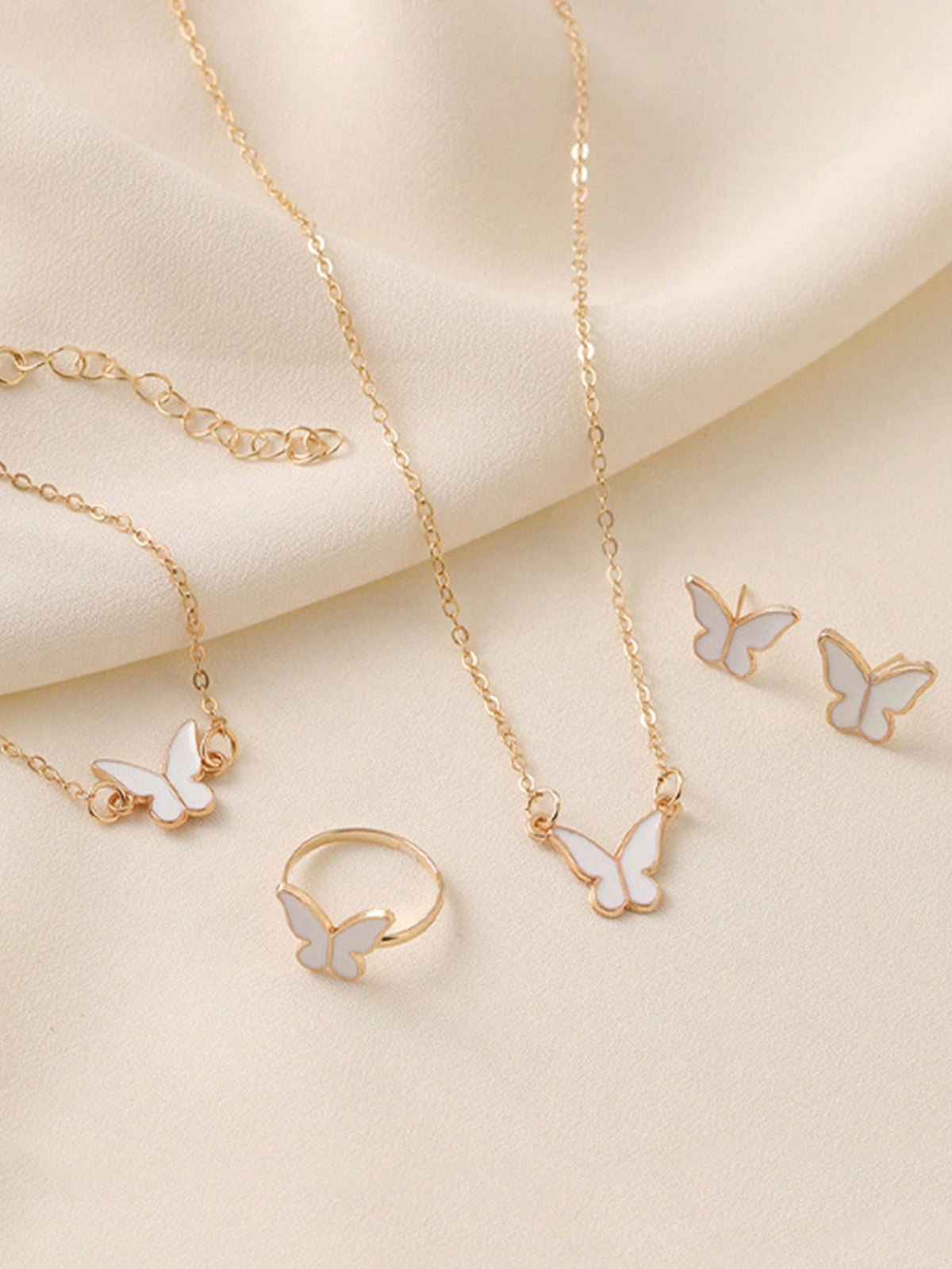 5pcs Elegant Butterfly Pendant Earrings Bracelet Ring And Necklace Set, Best Gift For Girls For Daily Wear, Party, And Events