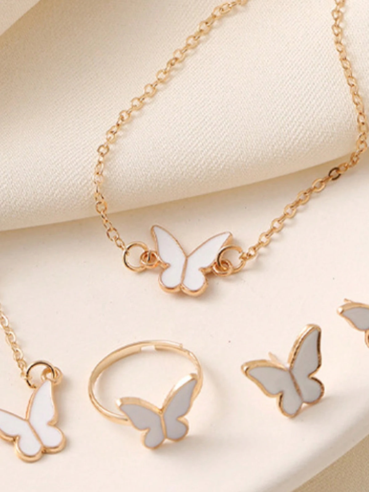 5pcs Elegant Butterfly Pendant Earrings Bracelet Ring And Necklace Set, Best Gift For Girls For Daily Wear, Party, And Events
