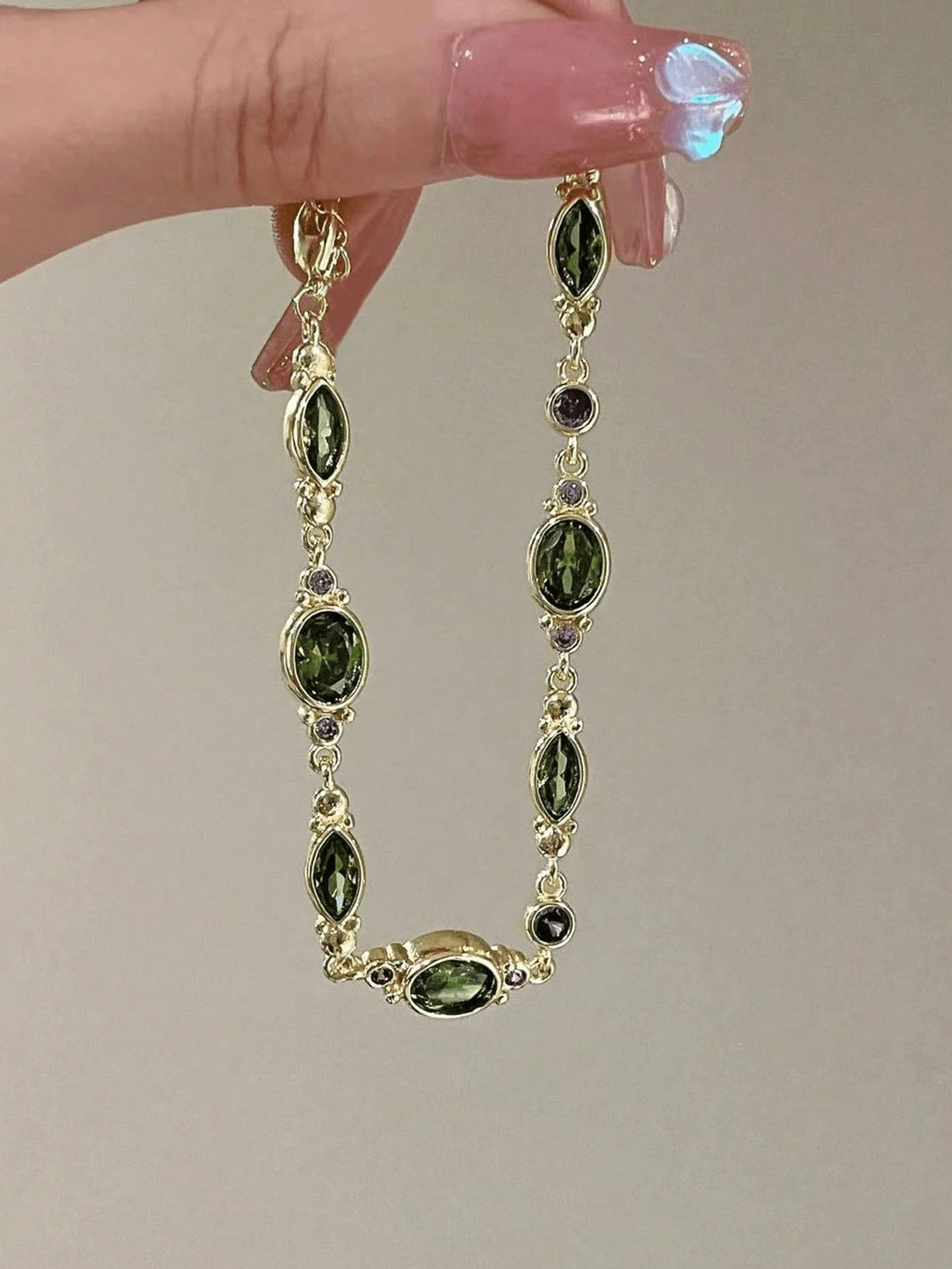 Vintage Olive Green Crystal Bracelet For Women Gold Tone Synthetic Peridot Marquise Oval Stone Chain Bohemian Fairycore Aesthetic Elegant Jewelry Gift