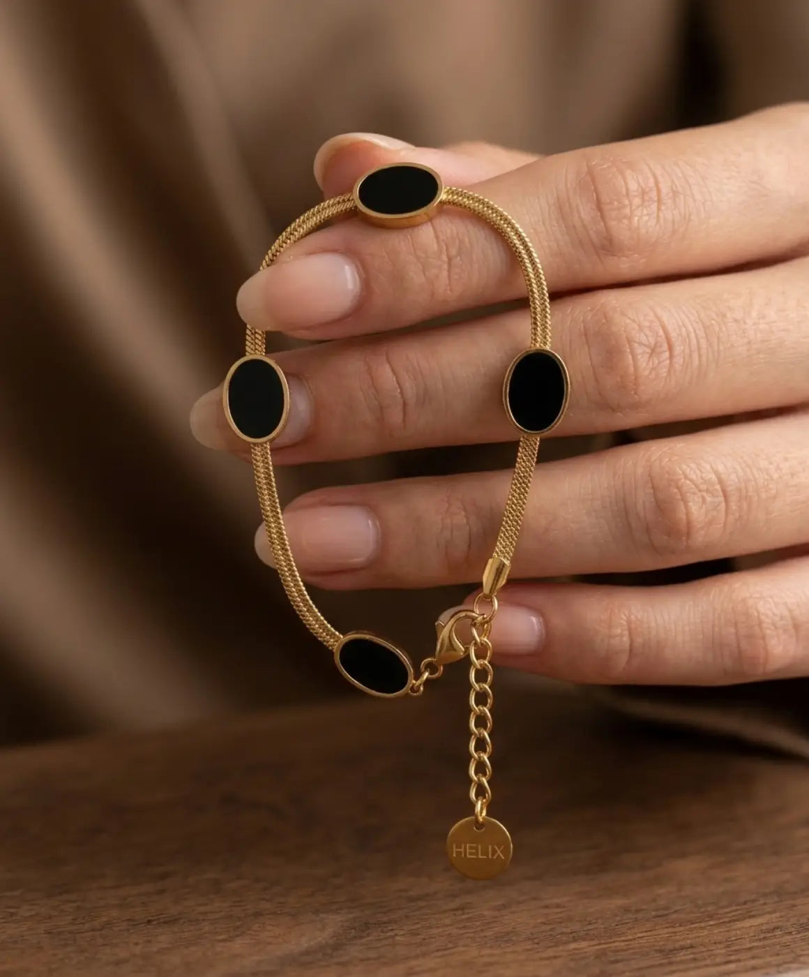 Black Oval Chain Bracelet for Women