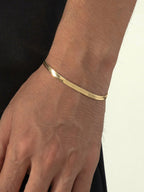 Slim gold chain bracelet for men