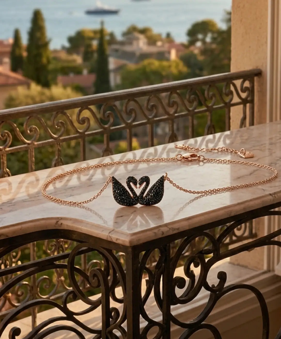 Double Black Swan Heart Pendant Necklace for Women – Elegant Rose Gold-Tone Jewelry
