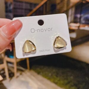 2023 Fashion Earrings for Women Triangular Geometric Opal Earrings Simple Crystal Stud