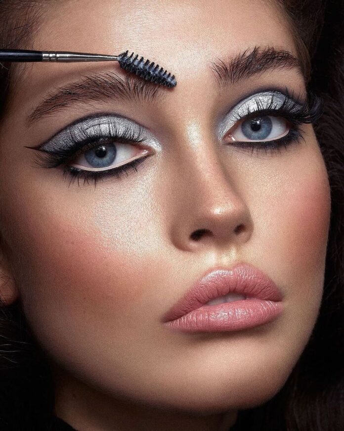 rmfes404ocixjt18ubuz1o_1080_1350 Mascaras to Actually Help Your Lashes Grow