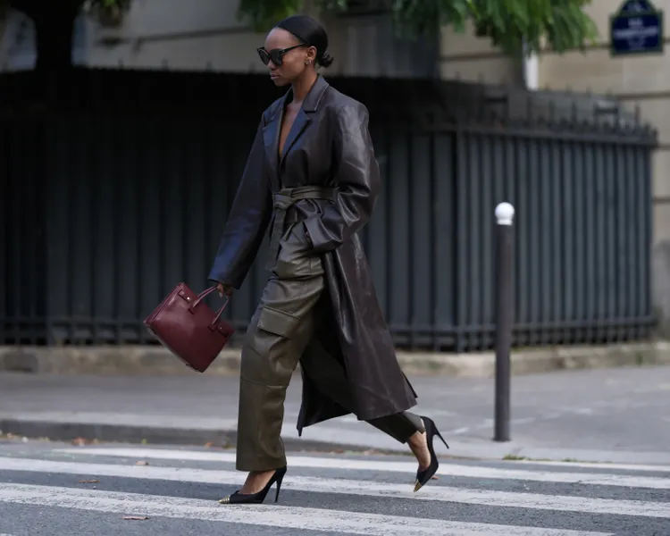 15 Stylish Ways to Wear Green Cargo Pants Without Looking Like a Soldier