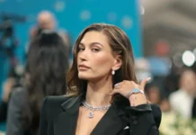 All About Hailey Bieber’s Two Dazzling Diamond Engagement Rings (Worth an Estimated $2 Million) All About Hailey Bieber's Two Dazzling Diamond Engagement Rings (Worth an Estimated $2 Million)