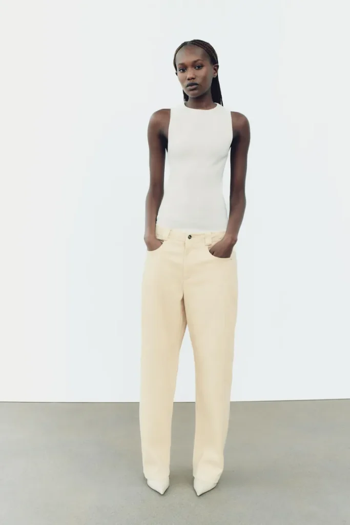 ZARA
Smooth Knit Basic Top
