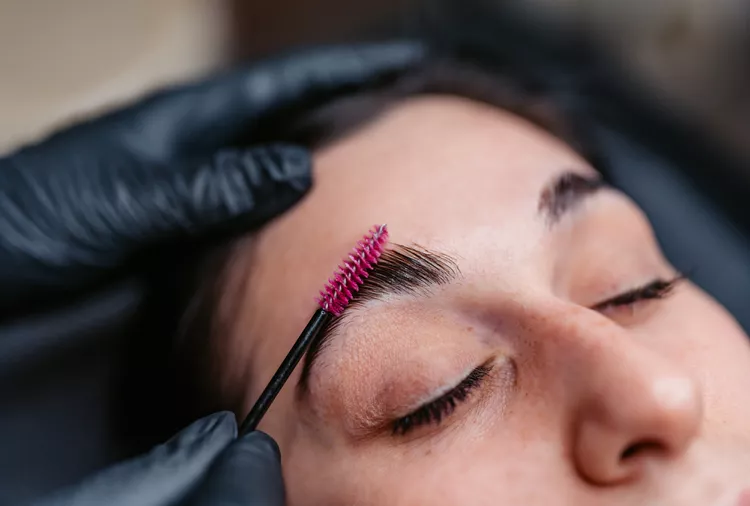 An Eyebrow Transplant Is The Sure-Fire Way to Grow Your Brows Back