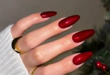 80 Holiday Nail Ideas, Including Blue Velvet, Jelly Plaid, and Gingerbread Tips 80 Holiday Nail Ideas, Including Blue Velvet, Jelly Plaid, and Gingerbread Tips