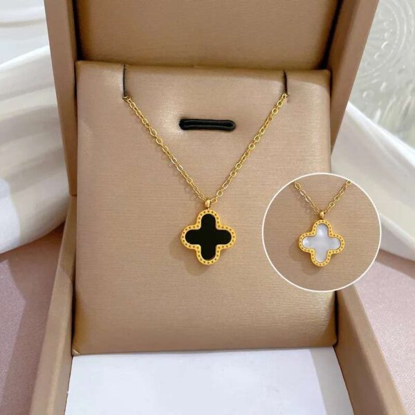 Double sided black white necklace design
