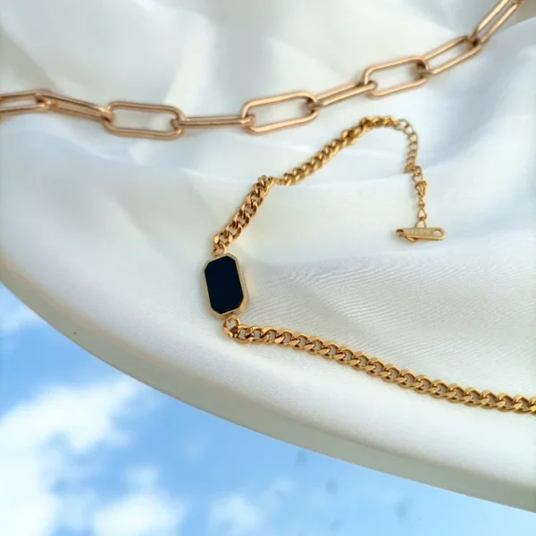 Elegant rhinestone bracelet women style