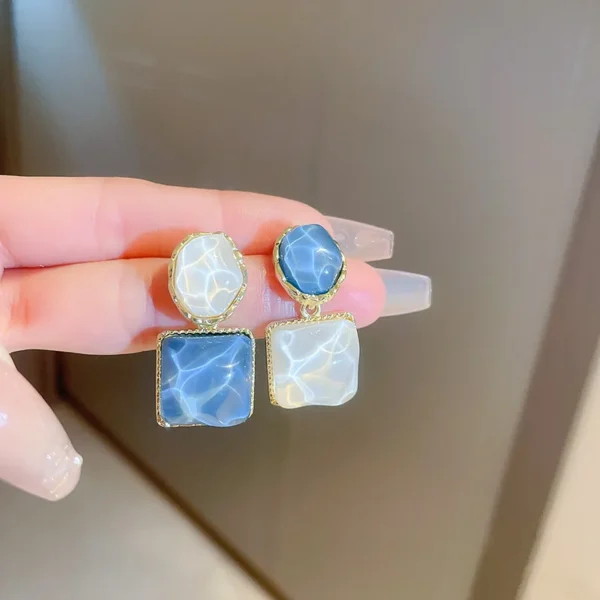 Side view blue dangle earrings trendy statement jewelry