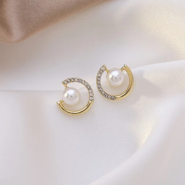 pearl earrings with sparkling CZ rhinestones