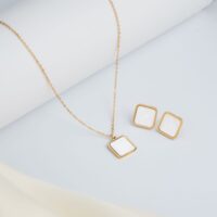Square White Onyx Jewelry Set Front View
